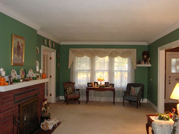 5th image of 124 Alta Vista Ave