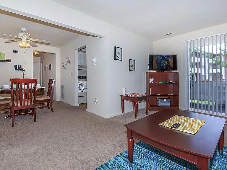 Windsor Hills Apartments — Photo 58