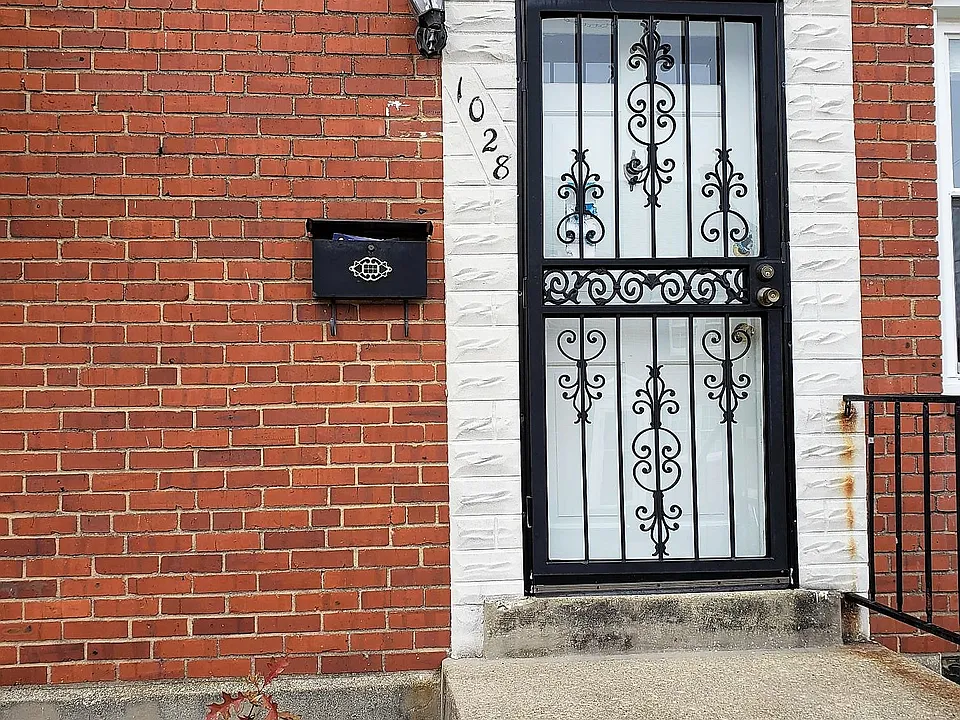1028 Tunbridge Rd