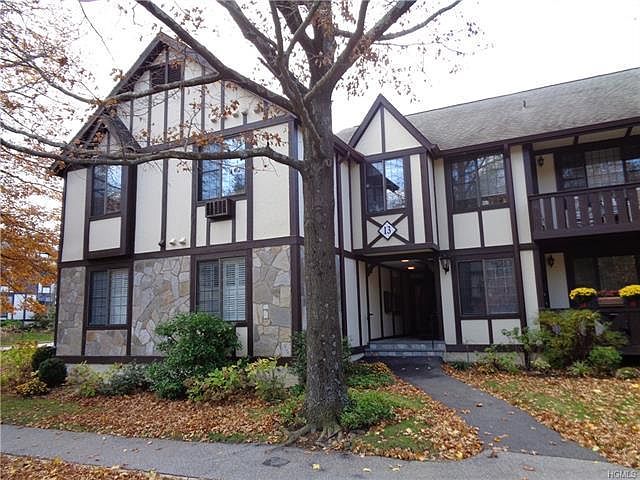 1st image of 13 Foxwood Dr APT 2