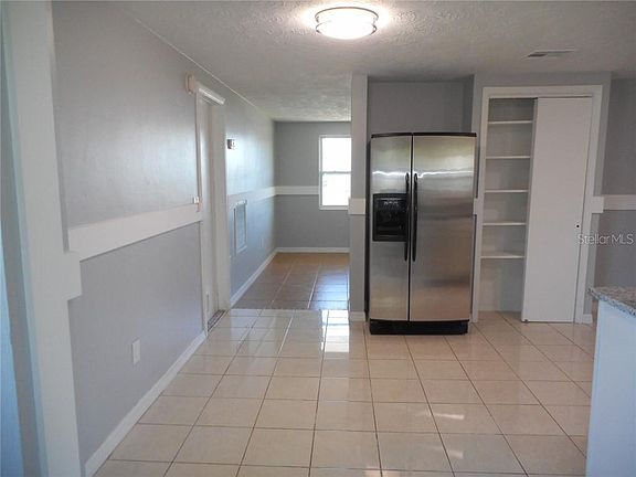 4th image of 2215 Pamela Dr