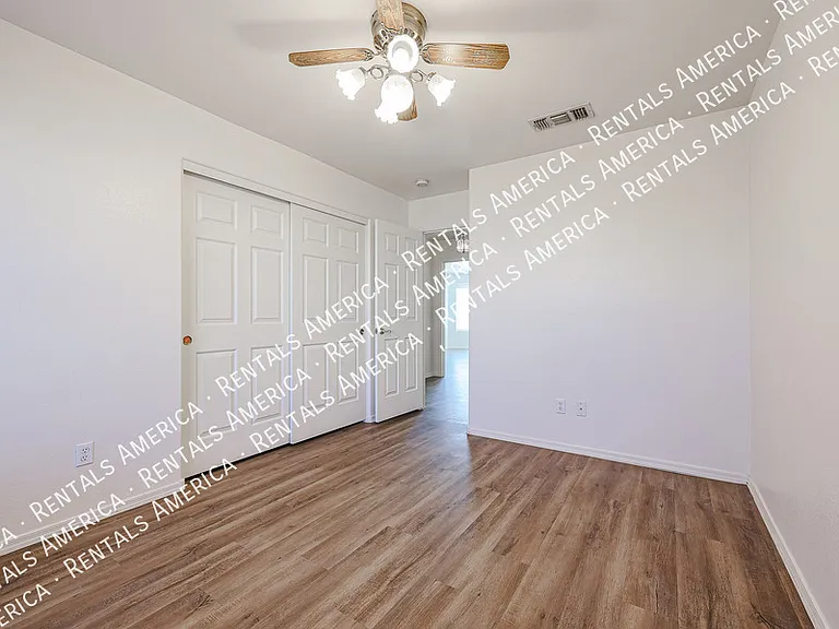 5351 W Saragosa St — Photo 21