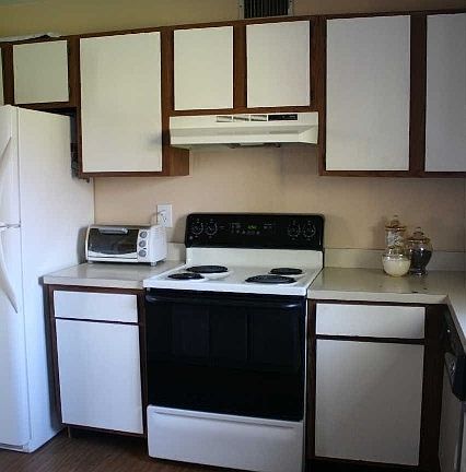 5th image of 4 W Pond Ct