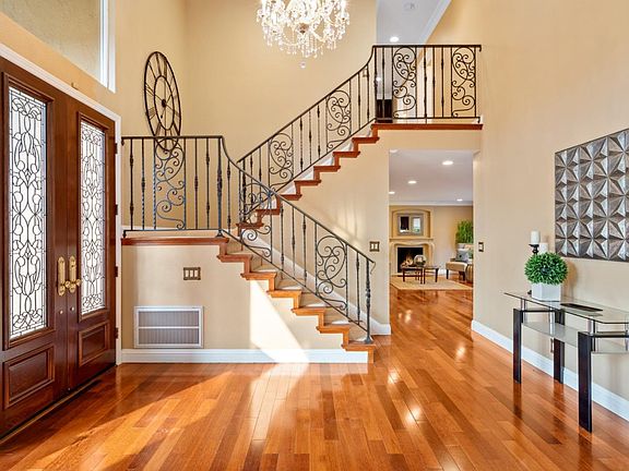 5th image of 1193 Valley Quail Cir