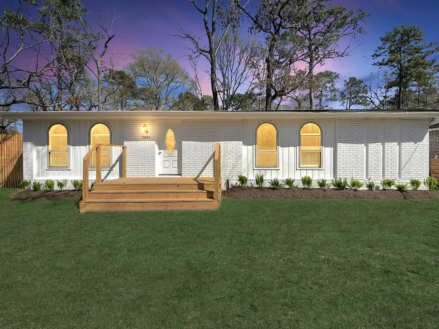 3 bed, 2.0 bath, 1250 sqft, $1,800 — Photo 1
