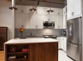 205 E 22nd St APT 2D, New York, NY
