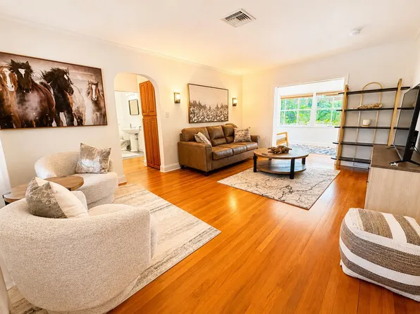 712 SE 11th Court, Fort Lauderdale, FL 33316