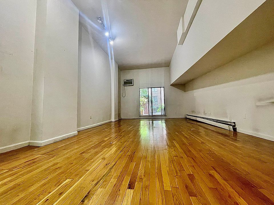 1st image of 449 W 44th St APT C