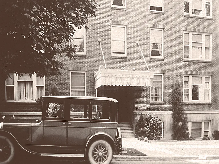 Built in 1922. Wiliams' family owned since 1961.