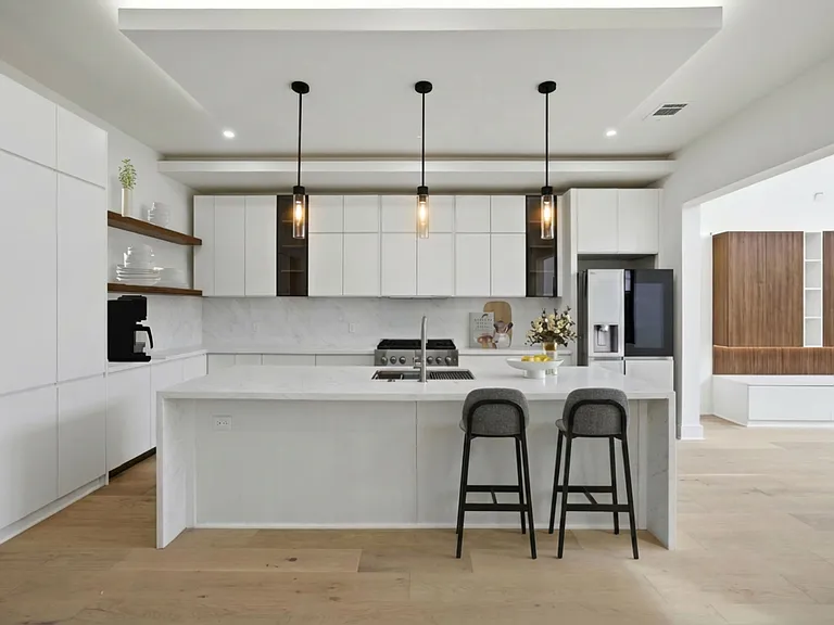 4222 Munger Ave — Photo 9
