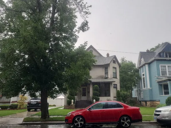 5918 W Midway Park, Chicago, IL 60644