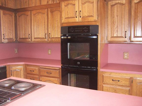 2nd image of 602 Verna Mae Ln