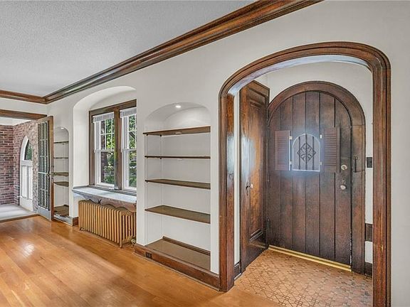 5th image of 2216 W 50th St
