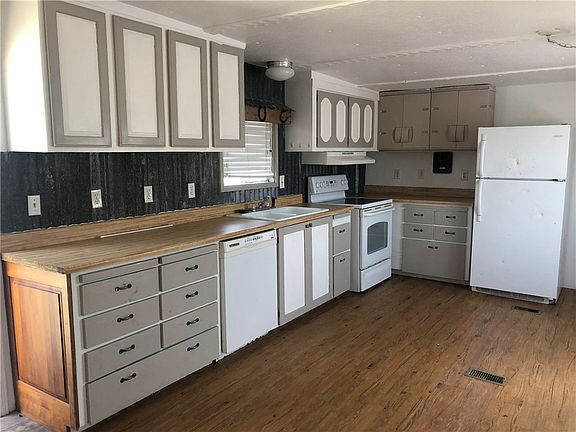 5th image of 598 Cardinal Dr #A & B