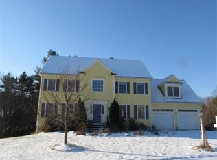 10 August Ln, Shirley, MA 01464