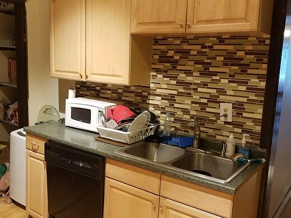 2nd image of 3101 N Sheffield Ave APT 2N