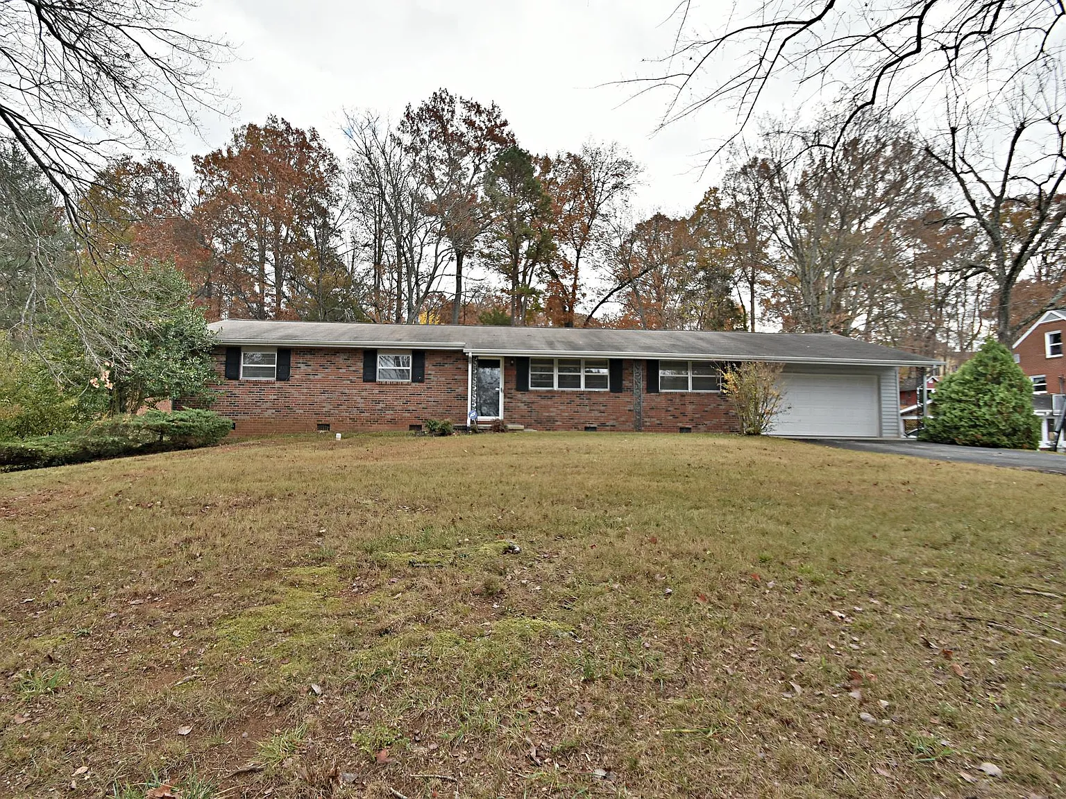 11132 Thornton Dr — Photo 2
