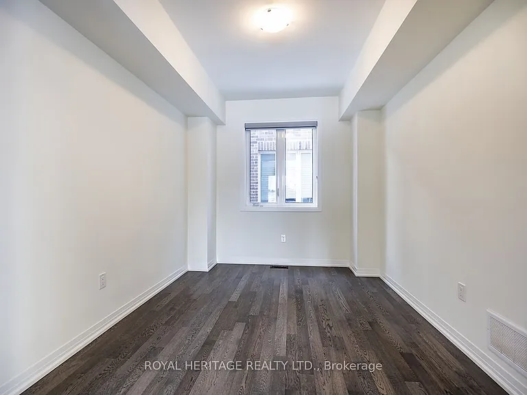 289 Flavelle Way — Photo 10