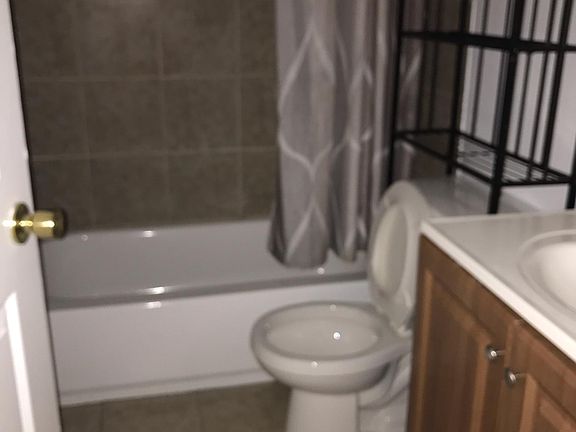 5th image of 447 N 60th St Floor 1