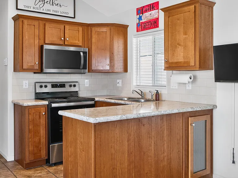 1363 N Plaza Dr #16 — Photo 6