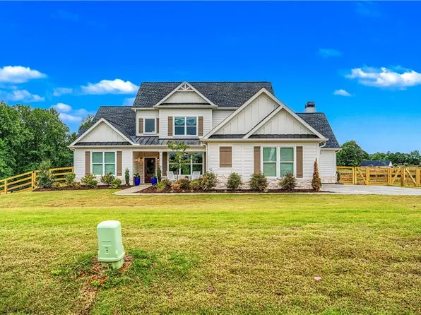 5439 Crow Dr, Cumming, GA 30041