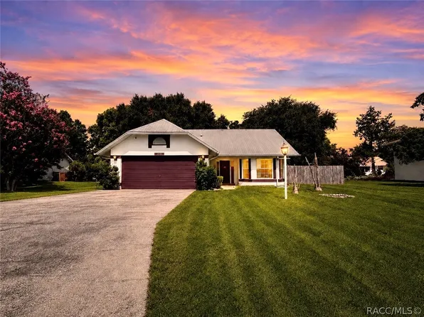 3789 N Blazingstar Way, Beverly Hills, FL 34465