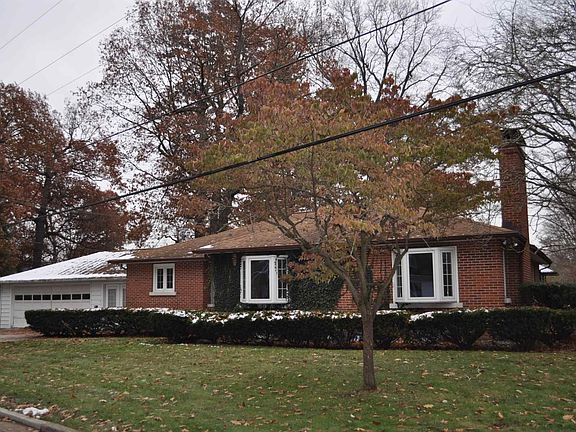 2nd image of 310 Gra Roy Dr