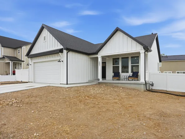 683 N Eastcrest Ave, Tooele, UT 84074