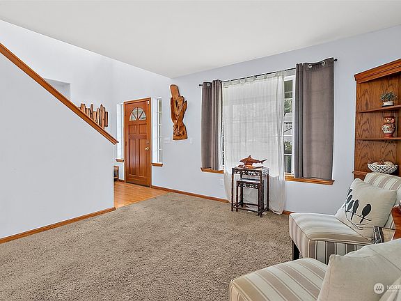4th image of 19105 109th Street E