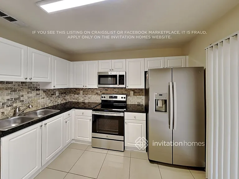 16099 SW 138th Pl — Photo 10