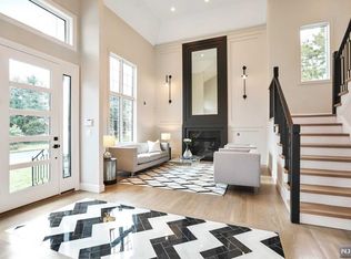 37 Walnut Dr, Tenafly, NJ 07670