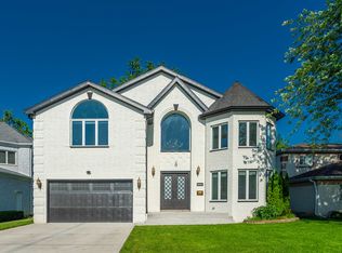 9261 Keeler Ave, Skokie, IL 60076