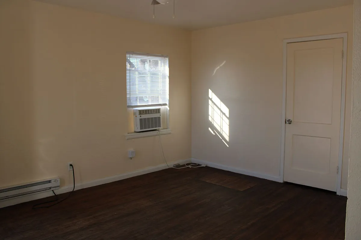 Building Photo - 901 N Key Blvd