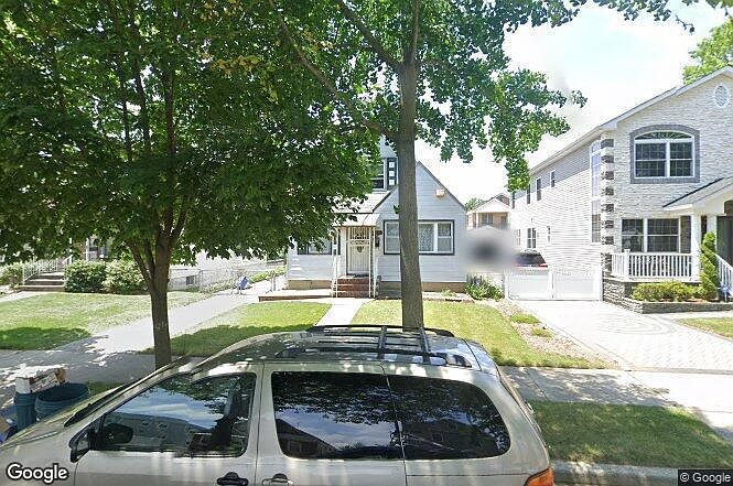 1st image of 8124 265th St