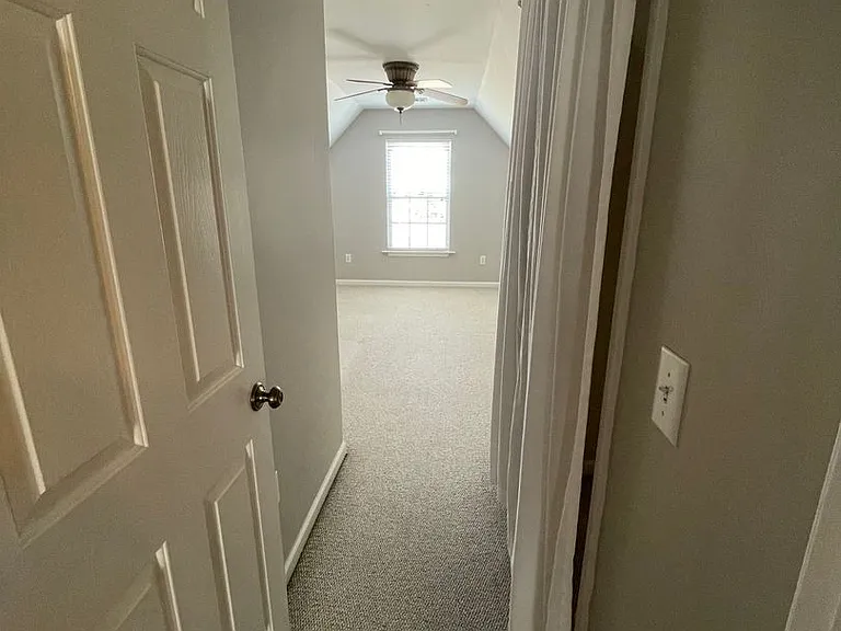 102 Nobska Light Ct — Photo 16