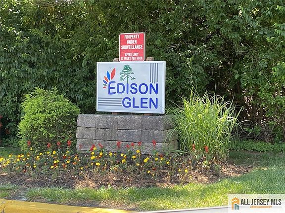 2nd image of 301 Edison Glen Ter