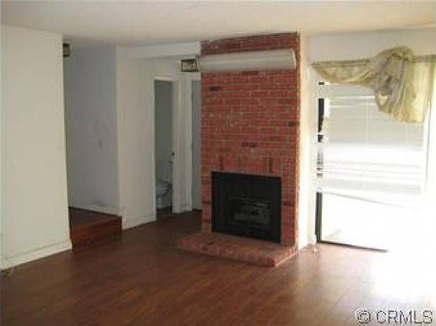 2nd image of 19540 Sherman Way Unit 304