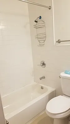 Rented by Apple Realty Group Corp | media 8