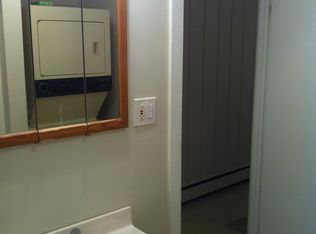 71 Division St #B, Norwich, CT 06360