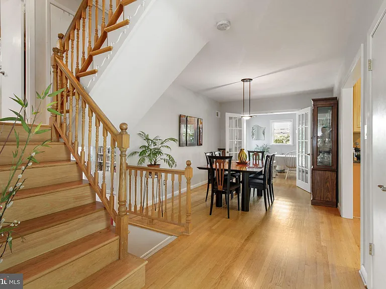 9504 Wadsworth Dr — Photo 18