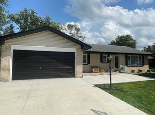 222 Willow Rd, Manteno, IL 60950