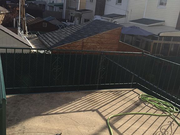 4th image of 3619 Avenue S