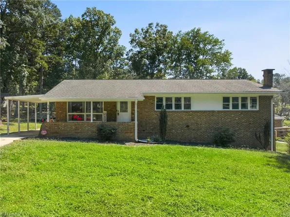 2405 Denver Dr, Greensboro, NC 27406