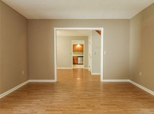 6 Heritage Sq #B, Mansfield, CT 06250