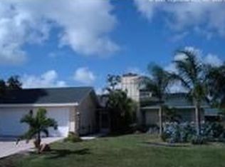 625 SE Crescent Ave, Port Saint Lucie, FL 34984