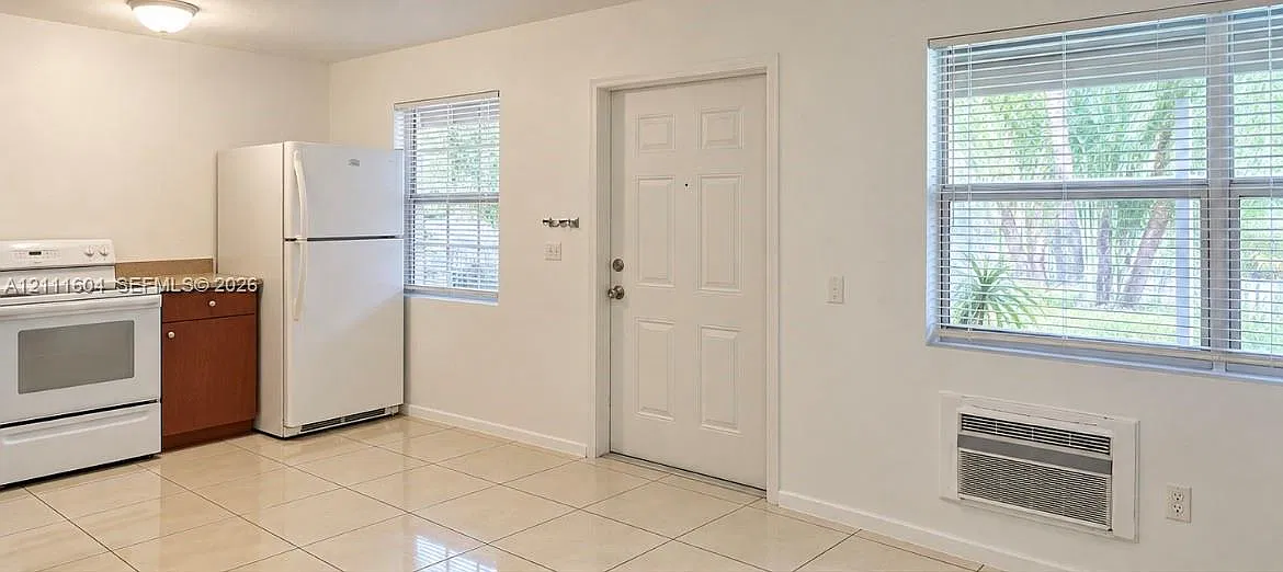 Everglade Land Sales Co — Photo 2