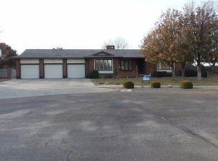 2107 Henderson Dr, Garden City, KS 67846