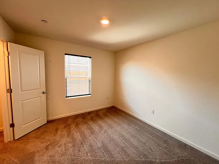 8603 Lunascape Ave — Photo 13