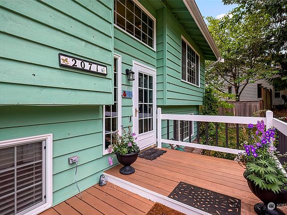 4th image of 2071 NW Swanlund Street