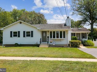 1005 Neal Dr, Rockville, MD 20850